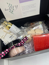 Load image into Gallery viewer, heiDIY Botanics Subscription Box
